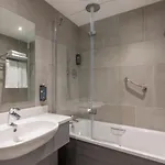 Clayton & Leisure Club מלון
