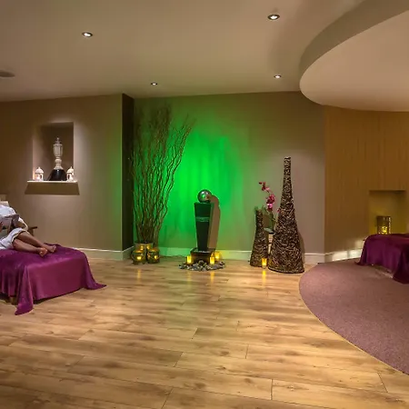 Clayton & Leisure Club סליגו