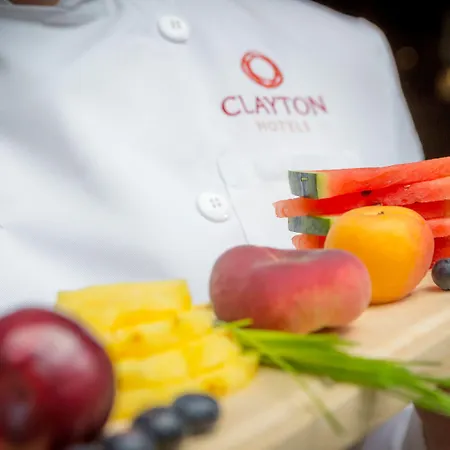 Otel Clayton & Leisure Club 4*