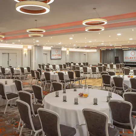 Clayton & Leisure Club 4*