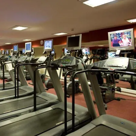 فندق Clayton & Leisure Club سلايغو