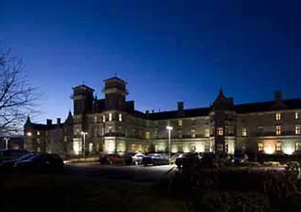 Clayton & Leisure Club