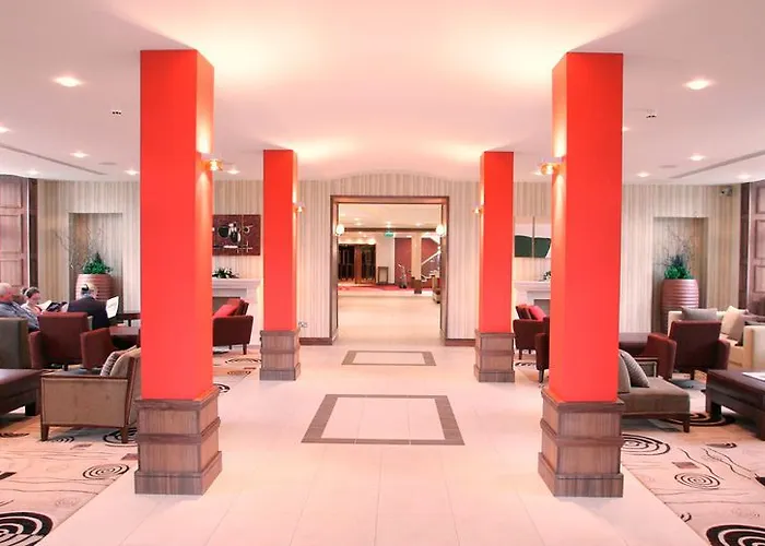 Clayton & Leisure Club 4*