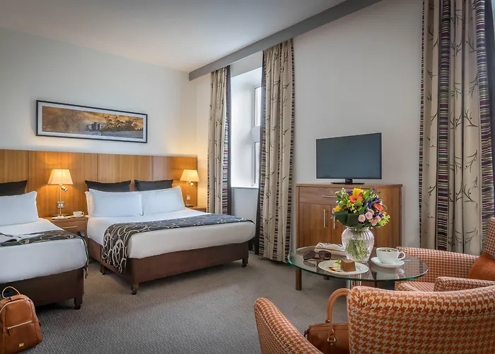 Clayton & Leisure Club