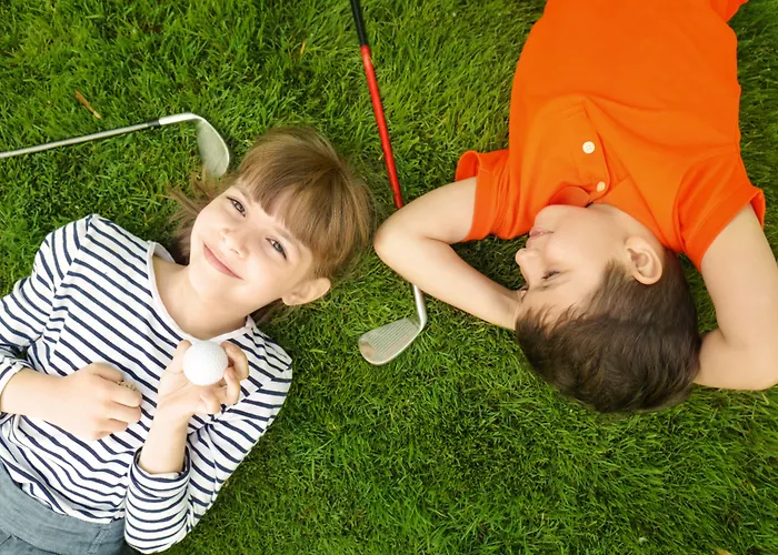 Clayton & Leisure Club Hotel