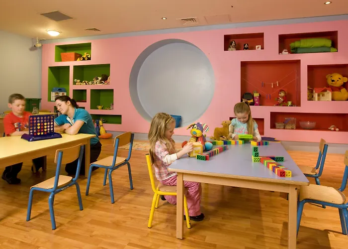 Clayton & Leisure Club 4*